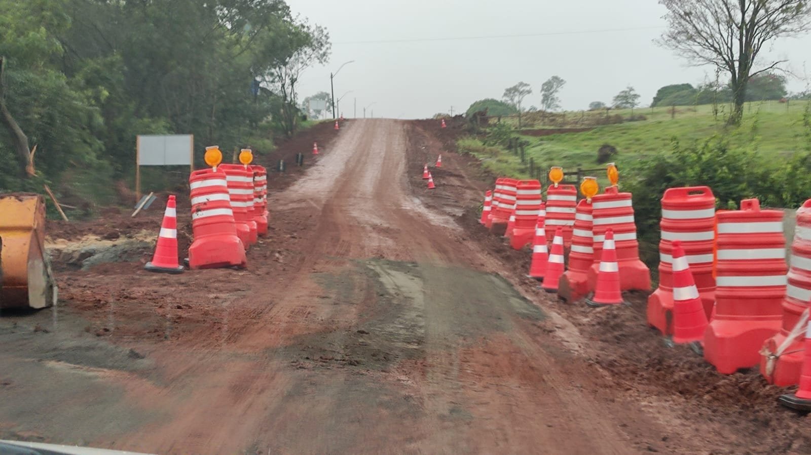 Asfalto Ramilândia a Santa Helena prossegue e proprietários não serão prejudicados