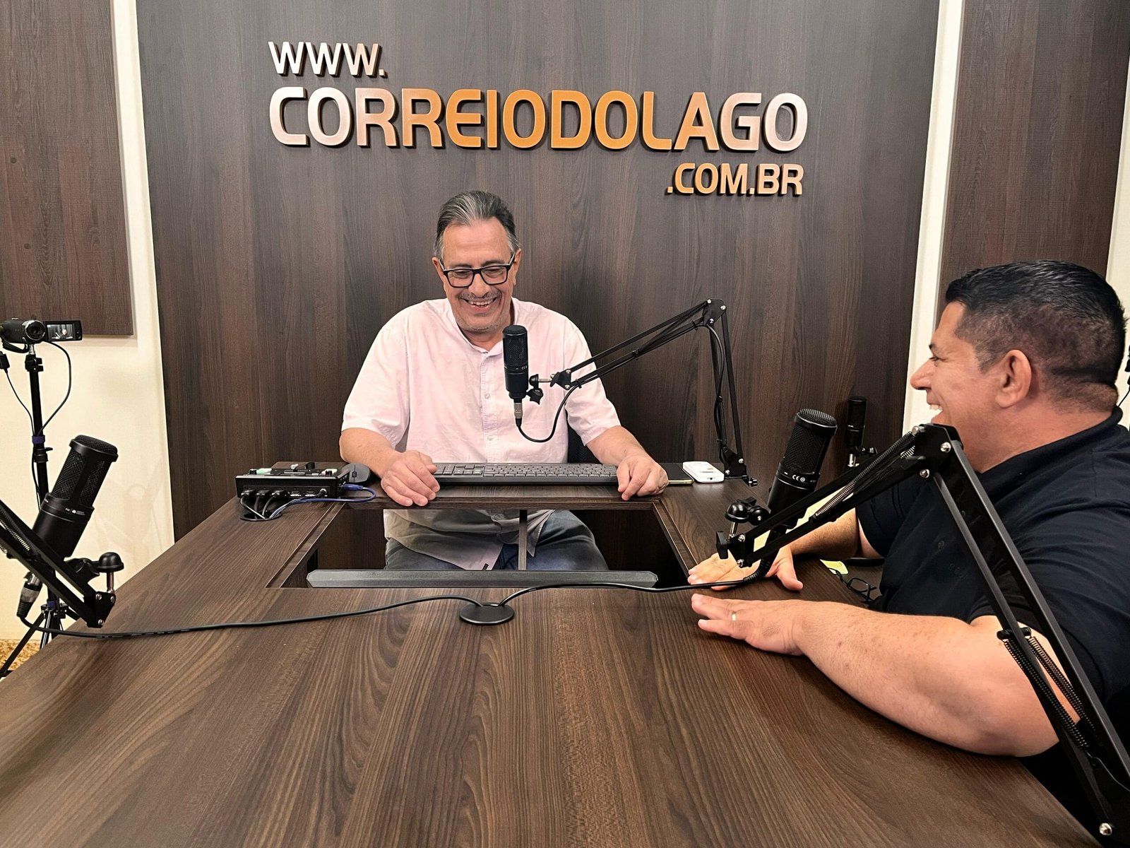 Pastor estreia programa semanal no site Correio do Lago. Assista entrevista!