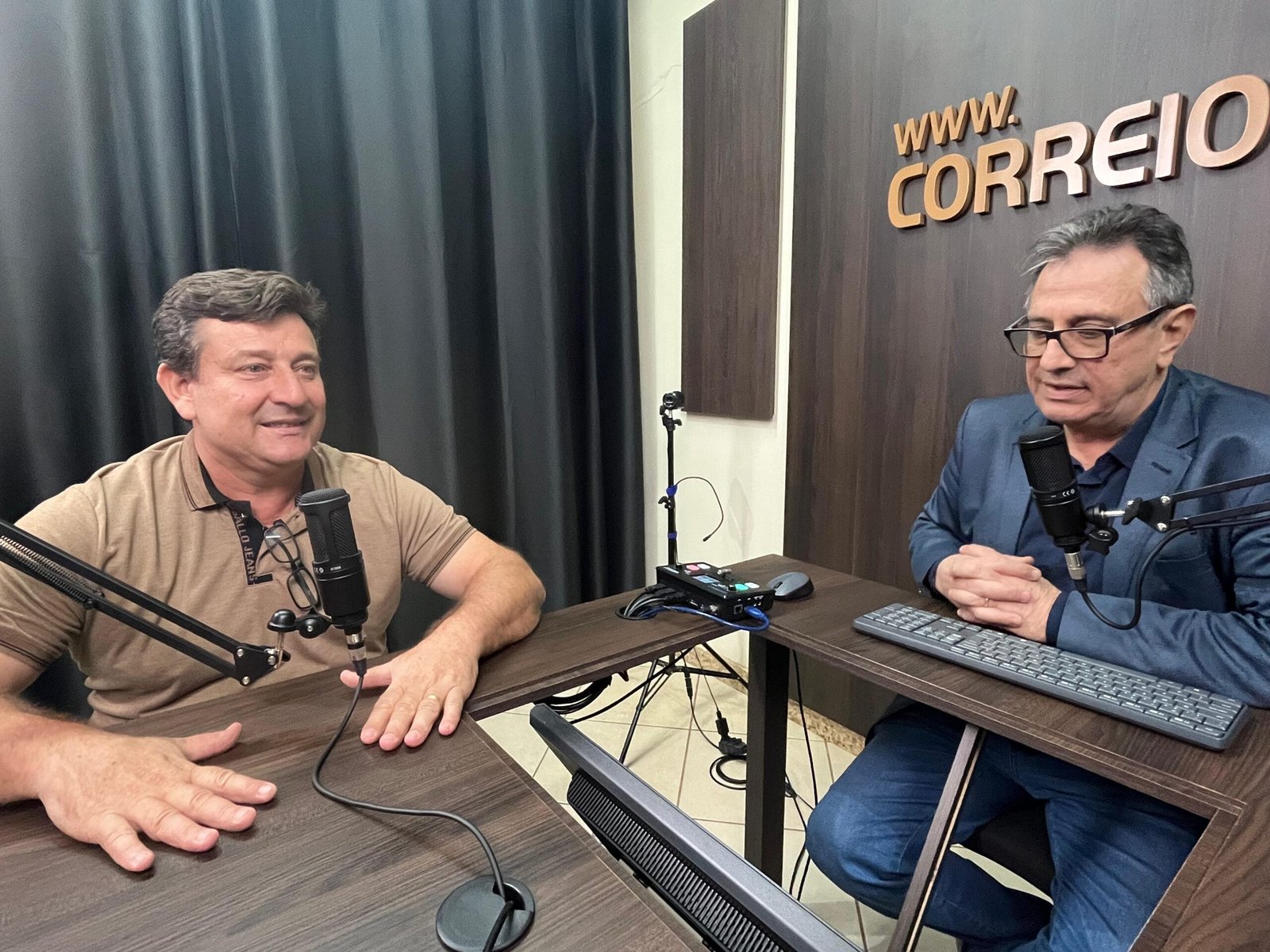 Aniversário de SH, Frivatti, lindeiros, trevo e outros temas em entrevista com prefeito Dinho