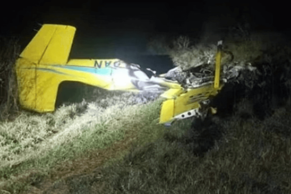 Na tentativa de pouso, avião bate no solo e explode… Quatro mortos no MS