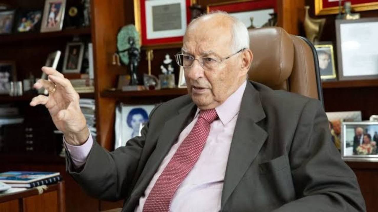 Constituição é biruta de aeroporto nas mãos do atual STF, diz em outras palavras, Ives Gandra