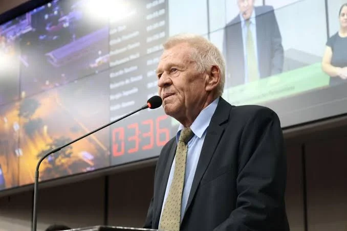 Decano, sete vezes vereador, morre Luís Fritzen, argentino radicalizado em Toledo. Veja um discurso dele