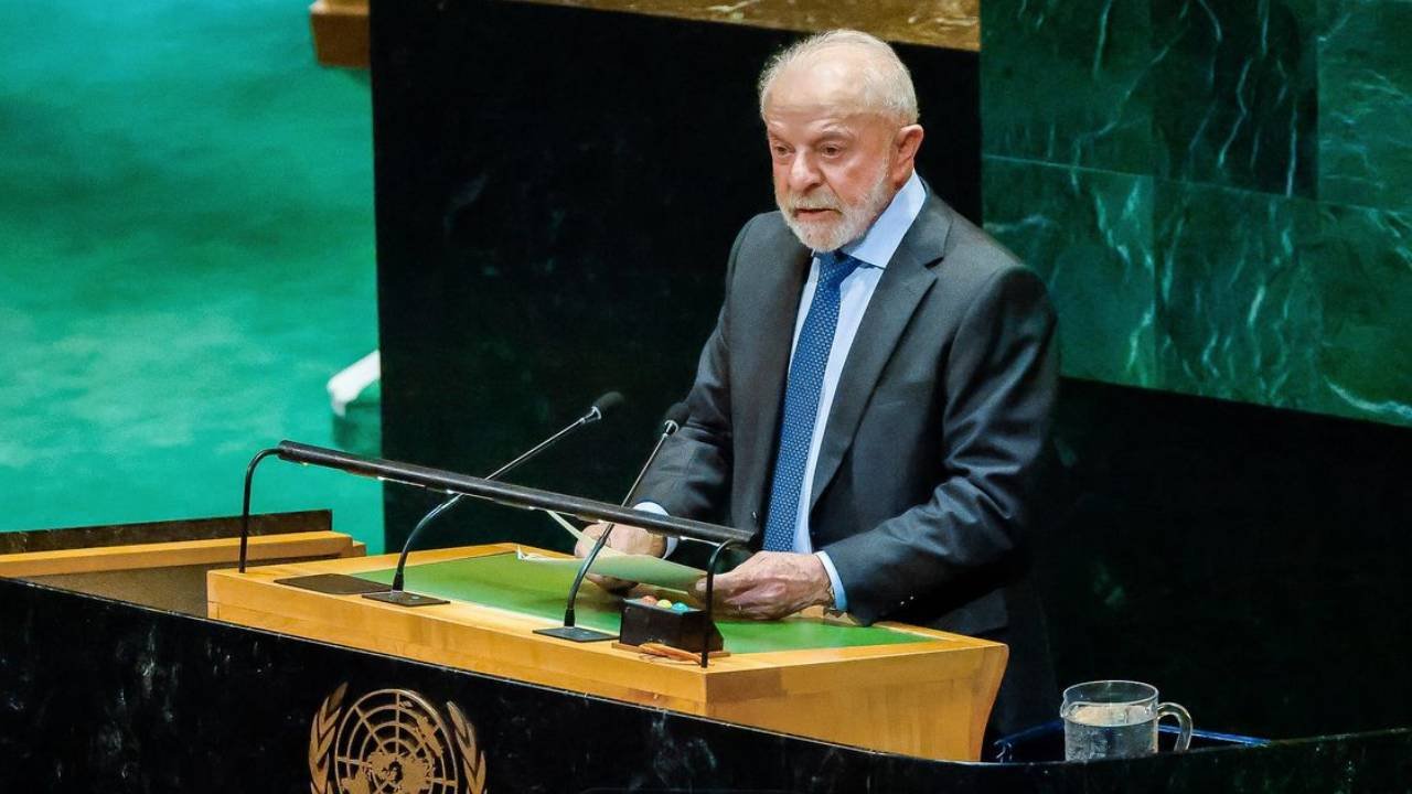 Lorota em Nova York: Lula volta a mentir que condenou terrorismo do Hamas