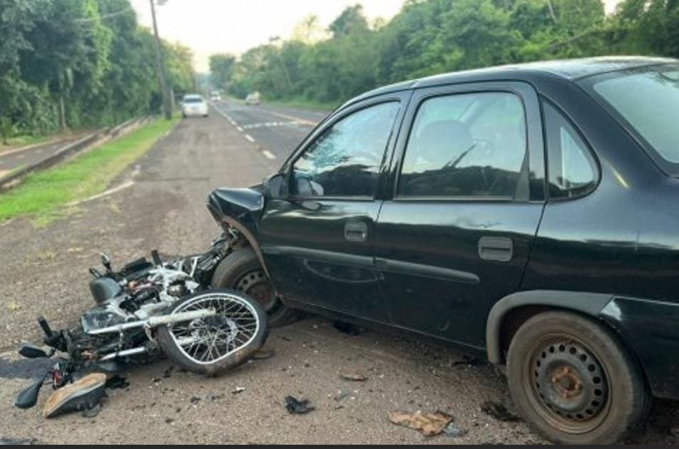 É grave estado de saúde de rapaz de 23 anos que colidiu contra um carro hoje em SH