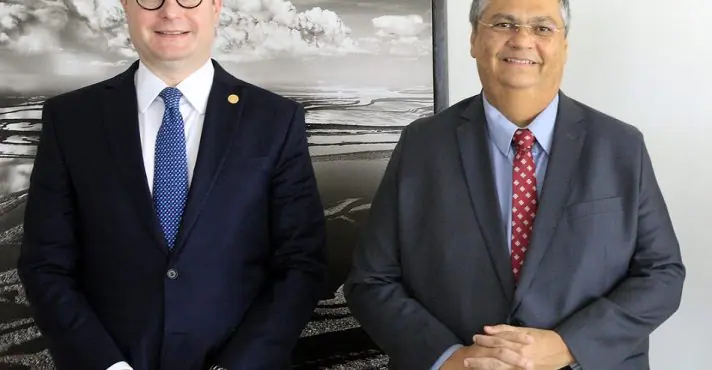 Bolsonaro se recusa a comer e faz espécie de greve de fome. STF mantém condenação