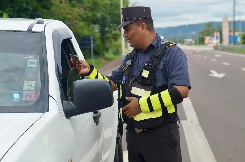 Paraguai implementa novo sistema de cadastro de motoristas com código QR e pontos
