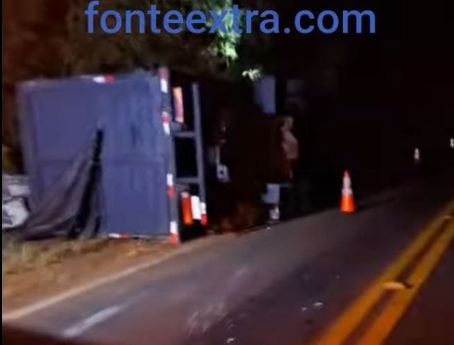 Identificado motorista com caminhão do Paraguai que morreu entre Missal e Santa Helena