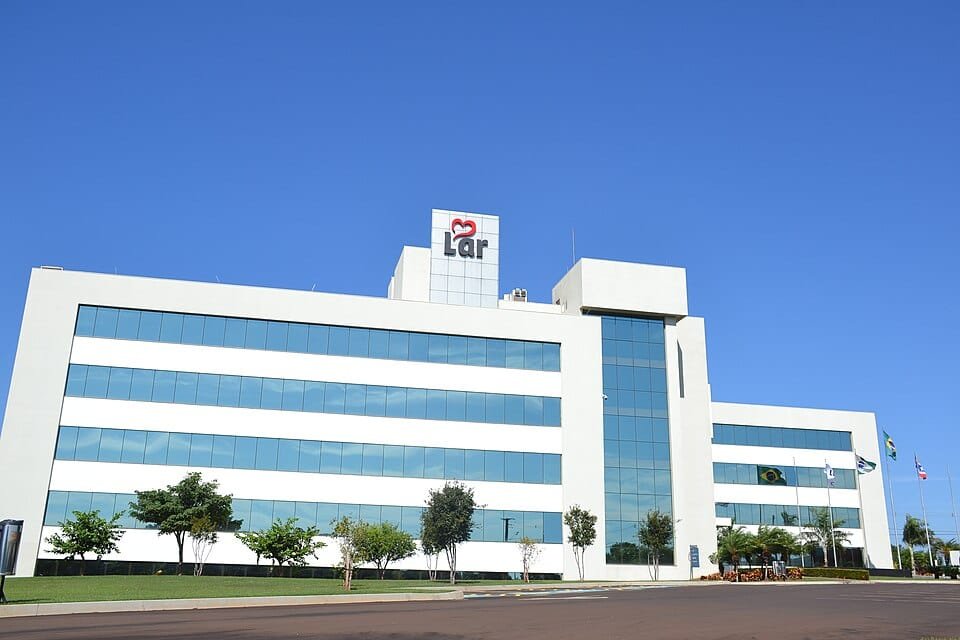 Lar 62 anos. Uma cooperativa que se confunde com o desenvolvimento da região