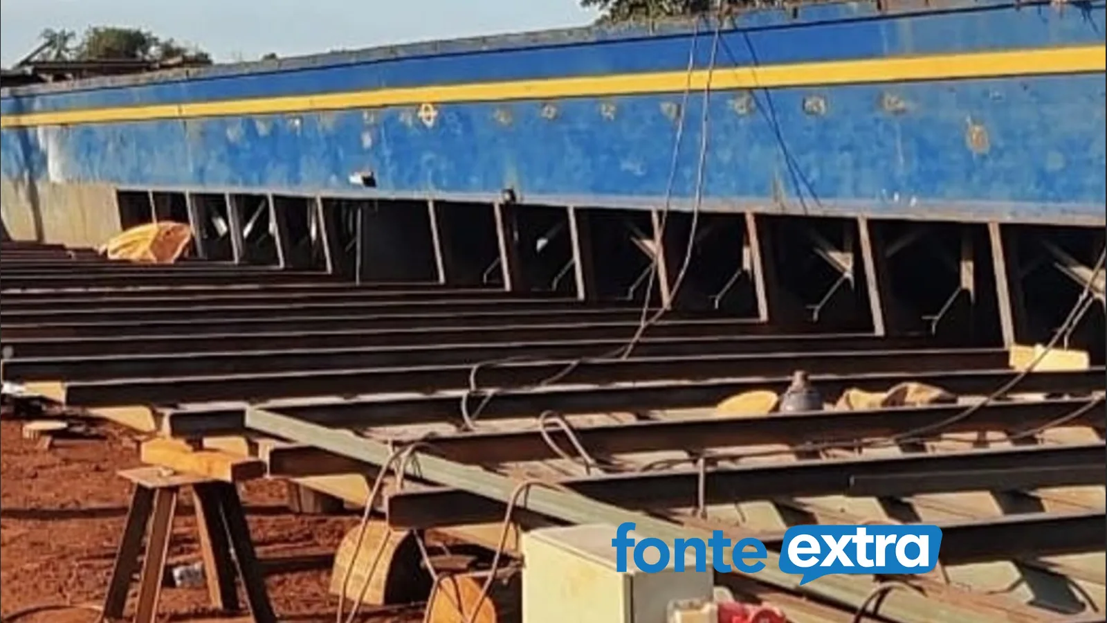 Em construção, nova balsa vai suplantar a maior que navega no lago via Porto de Santa Helena (vídeo)