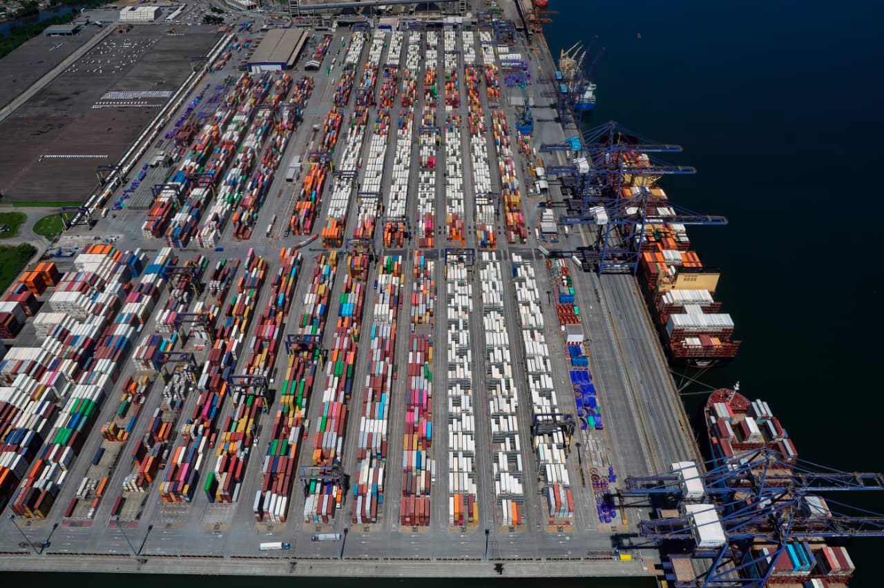 Exportações do Paraná para Dinamarca, Singapura, Noruega, Polônia e Japão dobram em 2026