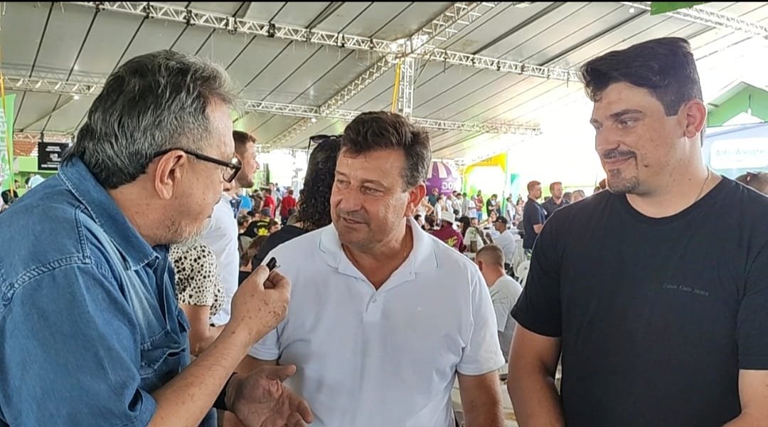 Santa Helena vai no aniversário do “filho” de 41 anos. (Entrevista)