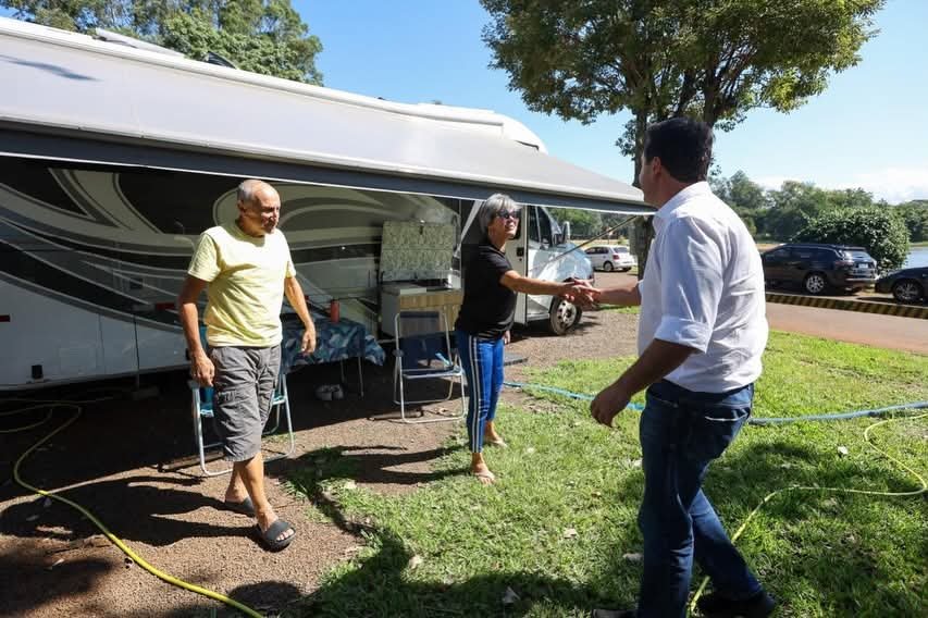 Com nova emissora na rede, Conexão Paraguay Brasil entrevista “armeiro” do 42 e campista de praia famosa de Santa Catarina: “SH, o melhor camping do país”