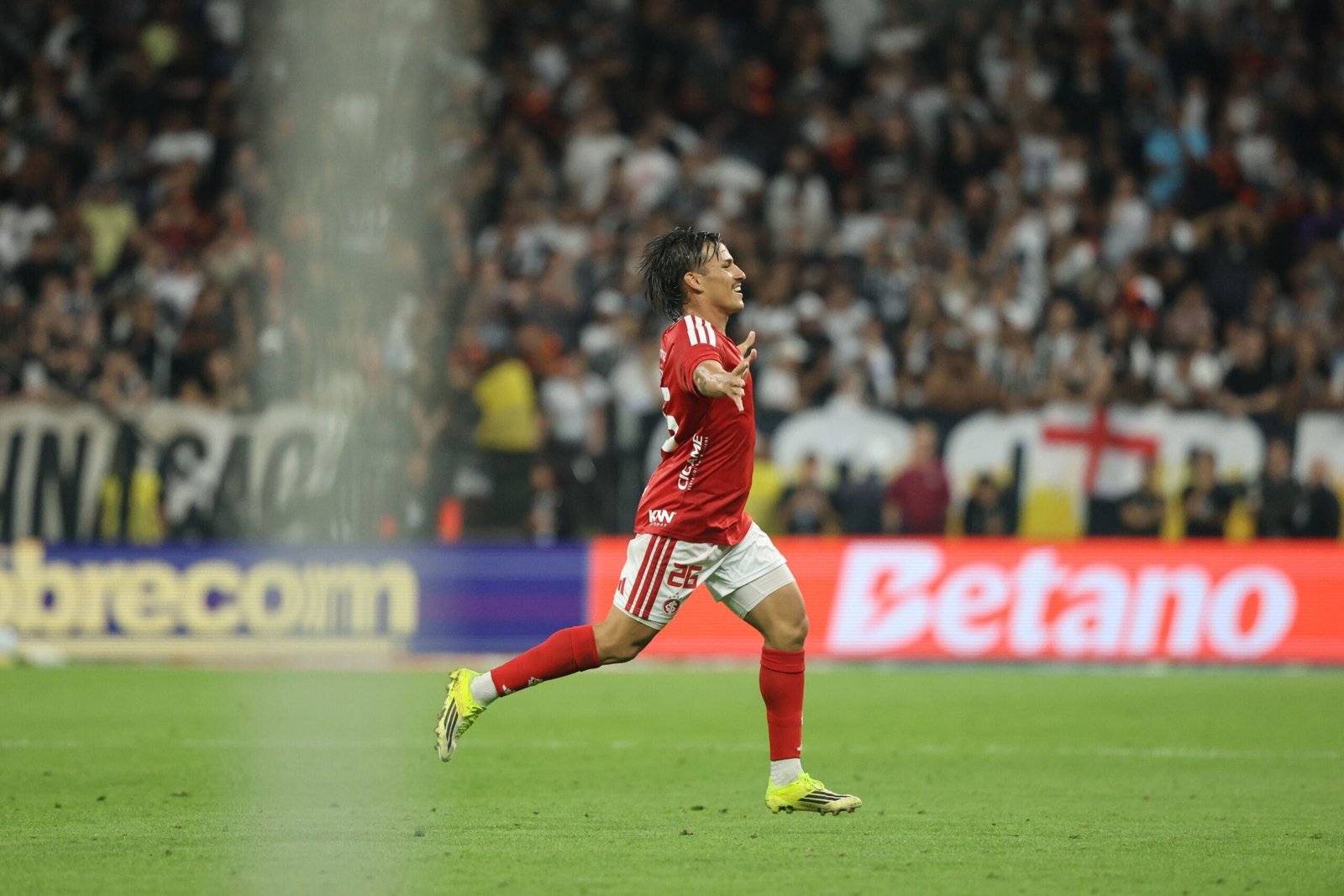 Inter ganha do Corinthians fora e Grêmio só empata com Remo… Veja outros resultados do Brasileirão e a classificação