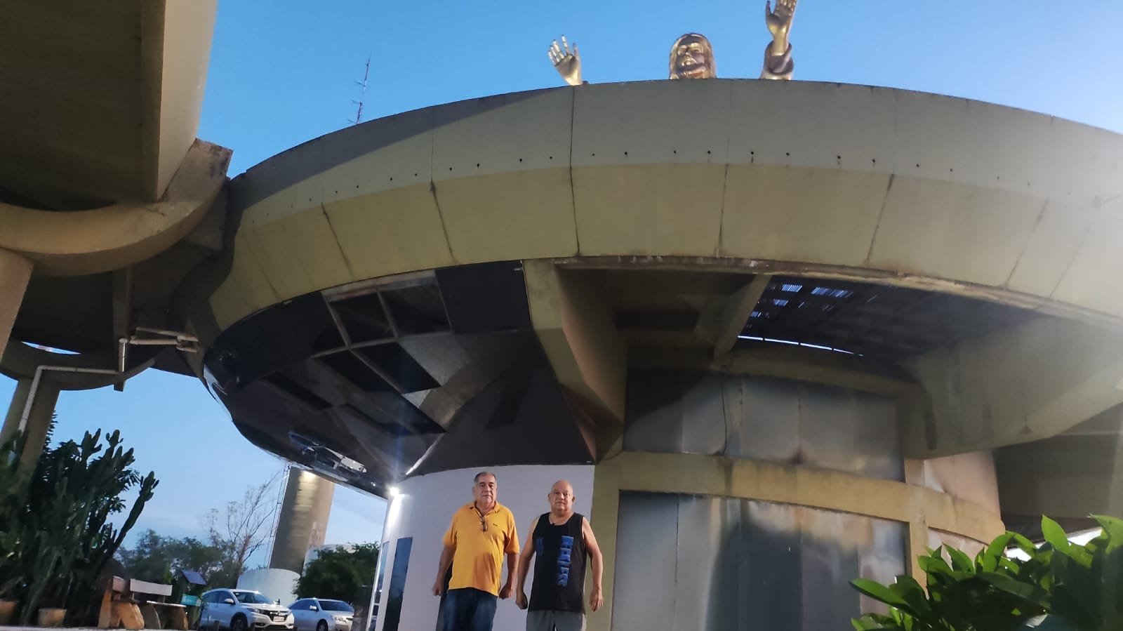 De Hernandarias, Paraguai, caminhoneiro aposentado veio mostrar a familiares, o “paraíso” que é Santa Helena