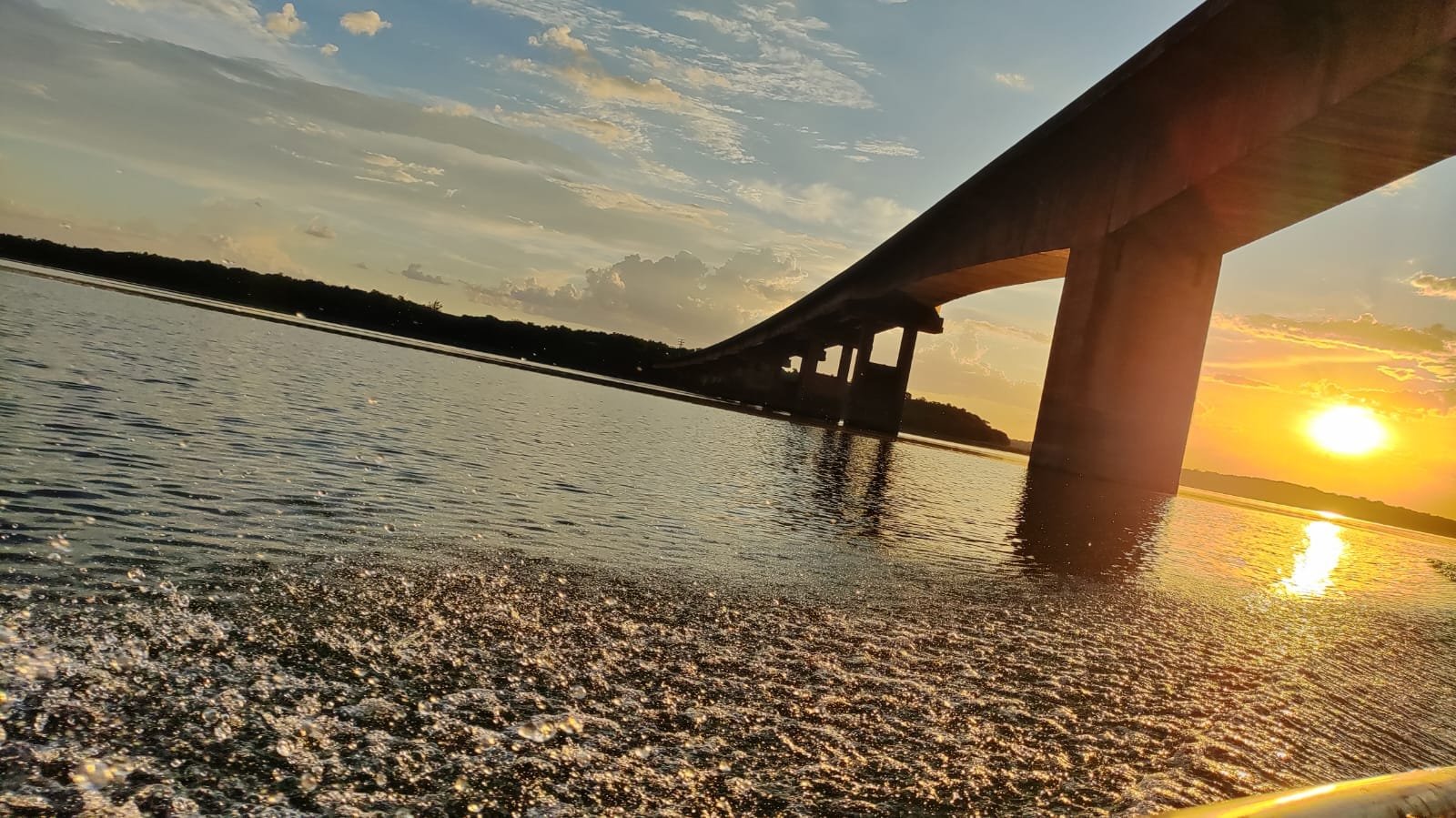 Com antecedência, pescadores correm para garantir quiosques durante torneio de maio em SH