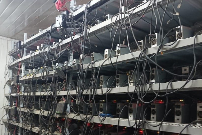Condenada! Criptomineradora usava “gato” de energia em Cidade do Leste