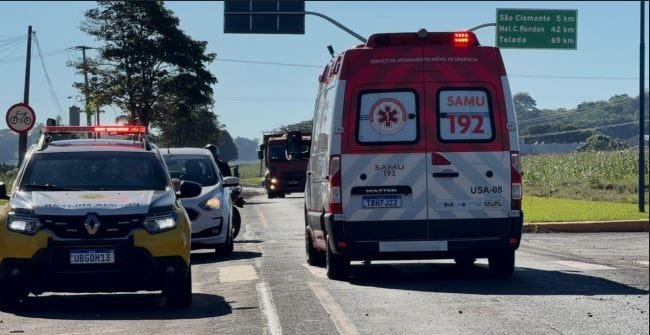 Idoso fica ferido em atropelamento envolvendo triciclo e caminhão em distrito de SH