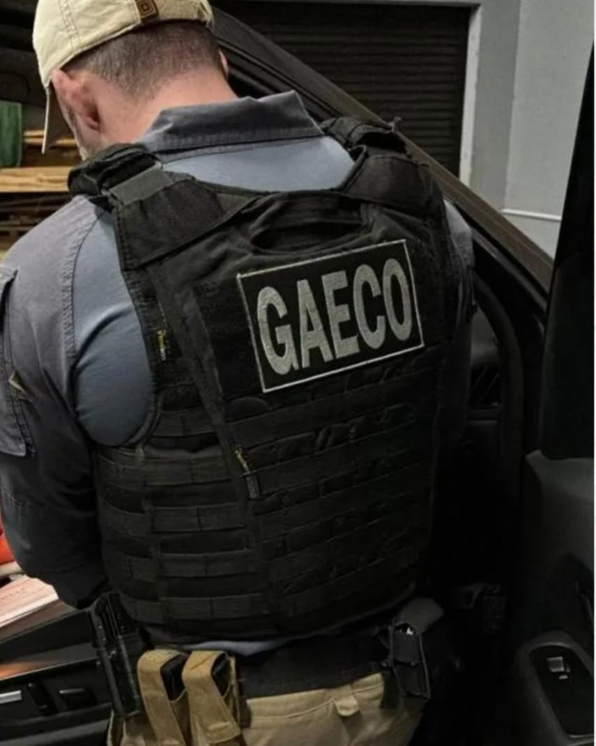 Quatro presos por porte ilegal de armas em operação em SH