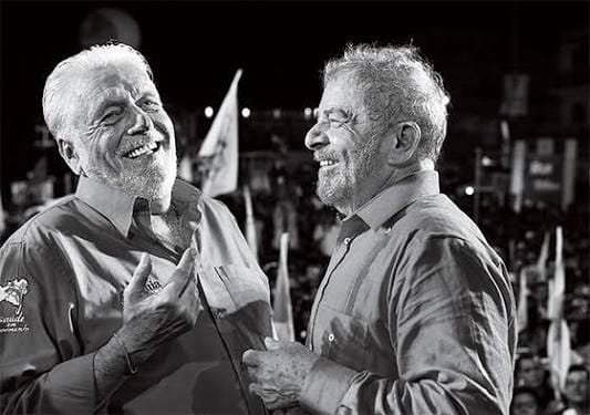 Líder do governo Lula, Jaques Wagner é alvo da PF por sua ligação a Vorcaro