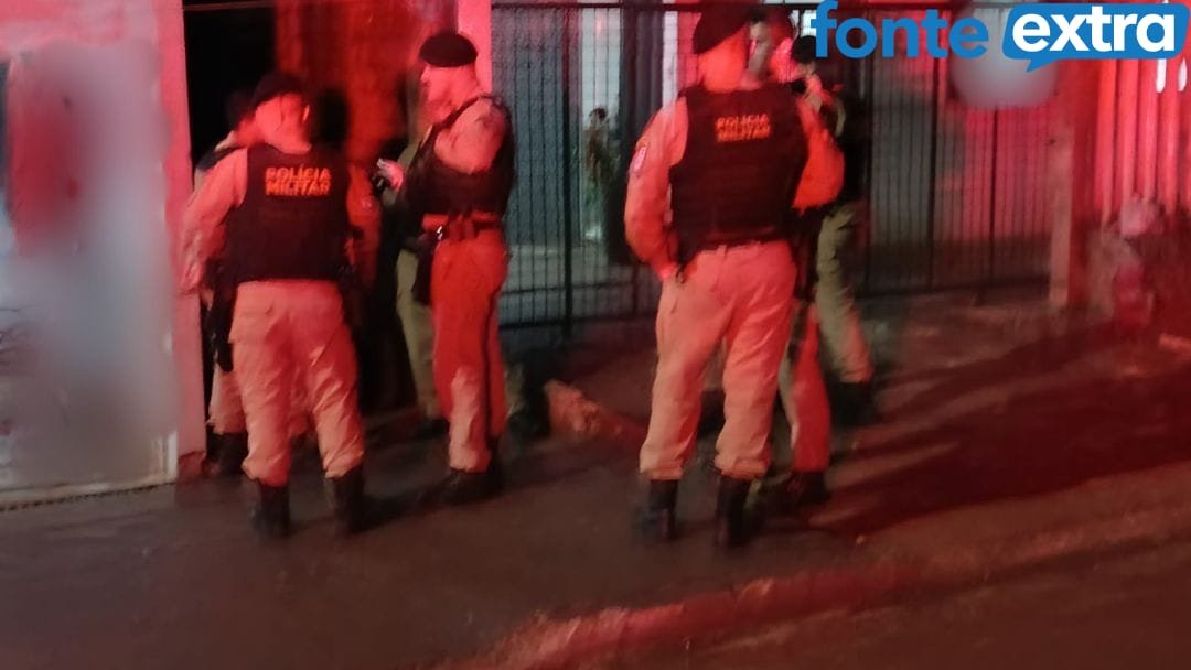 Foi visitar o amigo no sábado à noite e acabou morto com dois tiros na cabeça