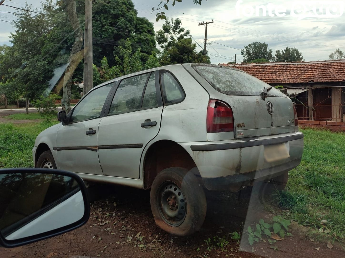 Prefeitura notifica proprietários de 33 veículos abandonados em vias públicas de Santa Helena