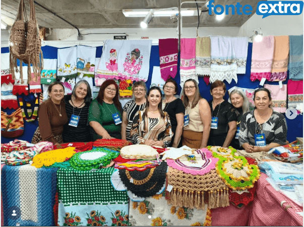 Artesãs comemoram resultado obtido na Expomar 2026