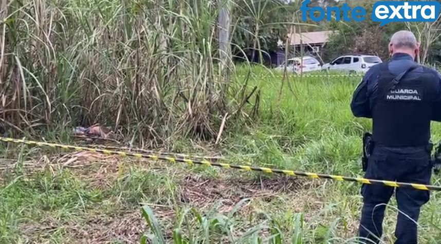 Provável duplo homicídio em Foz. Encontrados dois rapazes mortos em terreno baldio