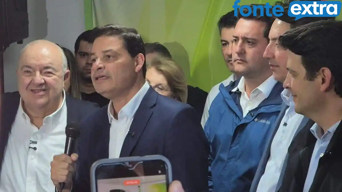 Sandro e Greca fecham chapa, mas racha no Senado deixa Alvaro e Cristina de fora