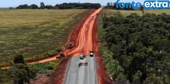 Peña vistoria obras em San Cristóbal, PY, cujo prefeito é filho de falecido empresário santa-helenense