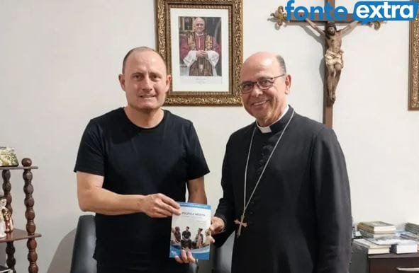 Zado visita bispo diocesano e recebe cartilha “A Política Melhor e Cultura do Encontro”