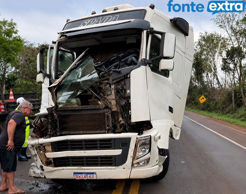 PRF atende dois acidentes na região nesta quinta-feira, um deles com morte em Ubiratã