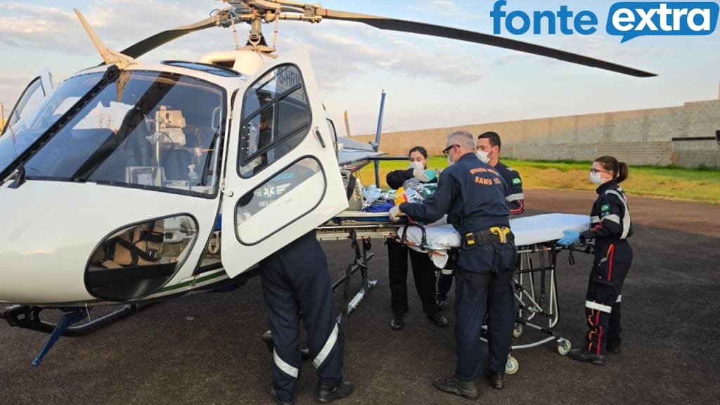 Criança de 1 ano e 9 meses sofre graves queimaduras com água quente e é levada de helicóptero ao HU de Maringá