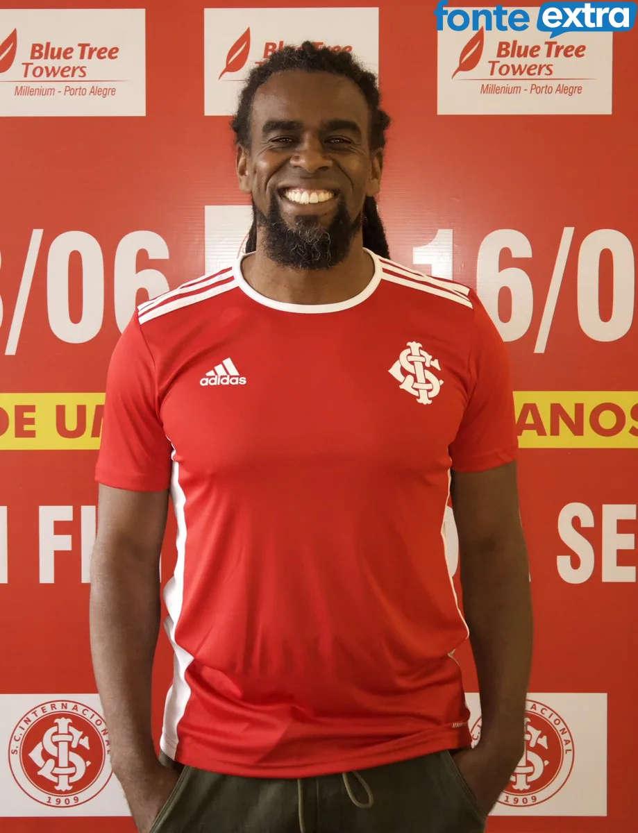Ex-jogador do Internacional, Tinga, confirma presença no 16º Encontro dos Colorados de São Miguel do Iguaçu (vídeo)