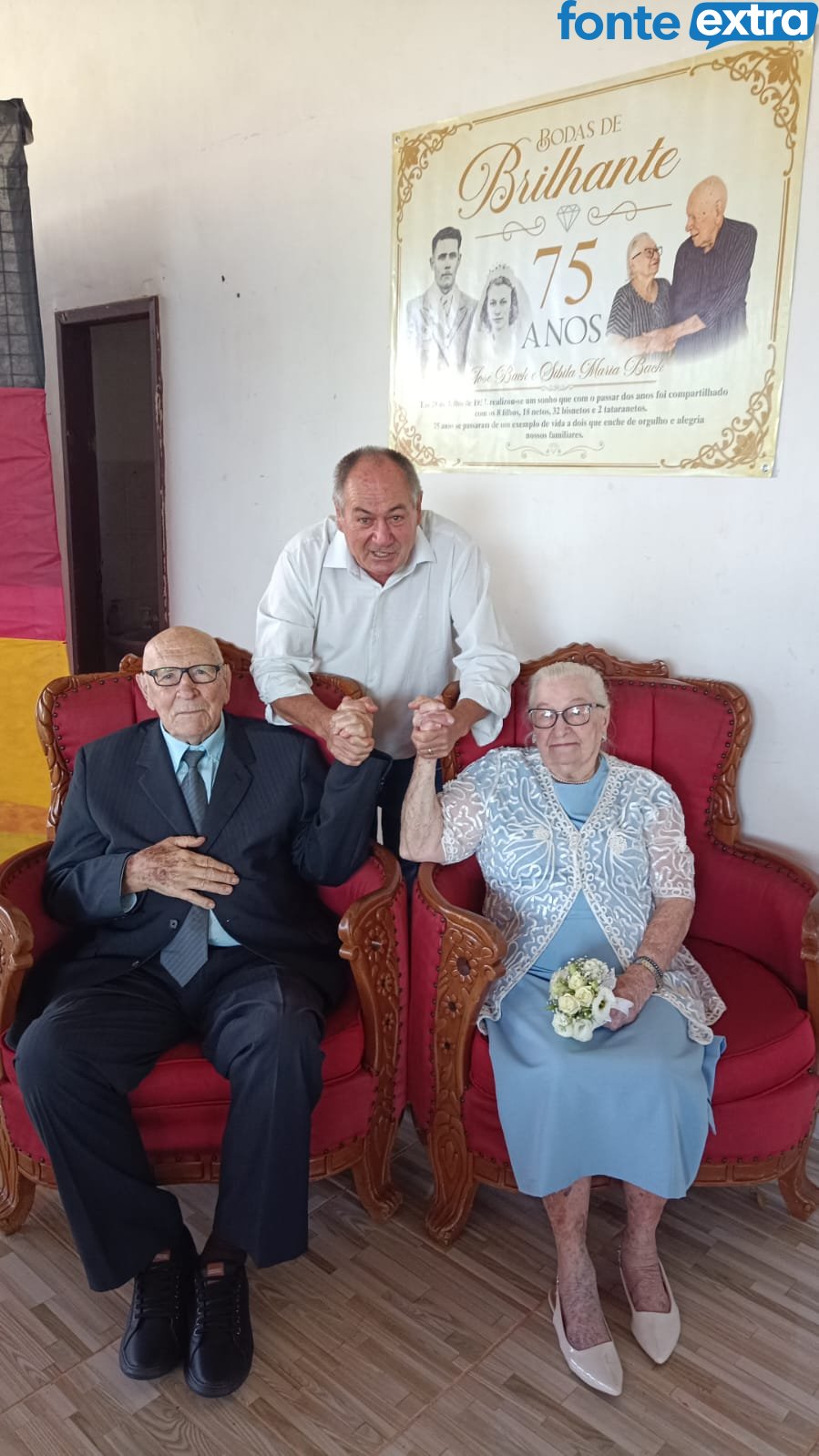 Presidente do Sindicato de Santa Helena prestigia bodas de 75 anos de tios em RO (vídeo)