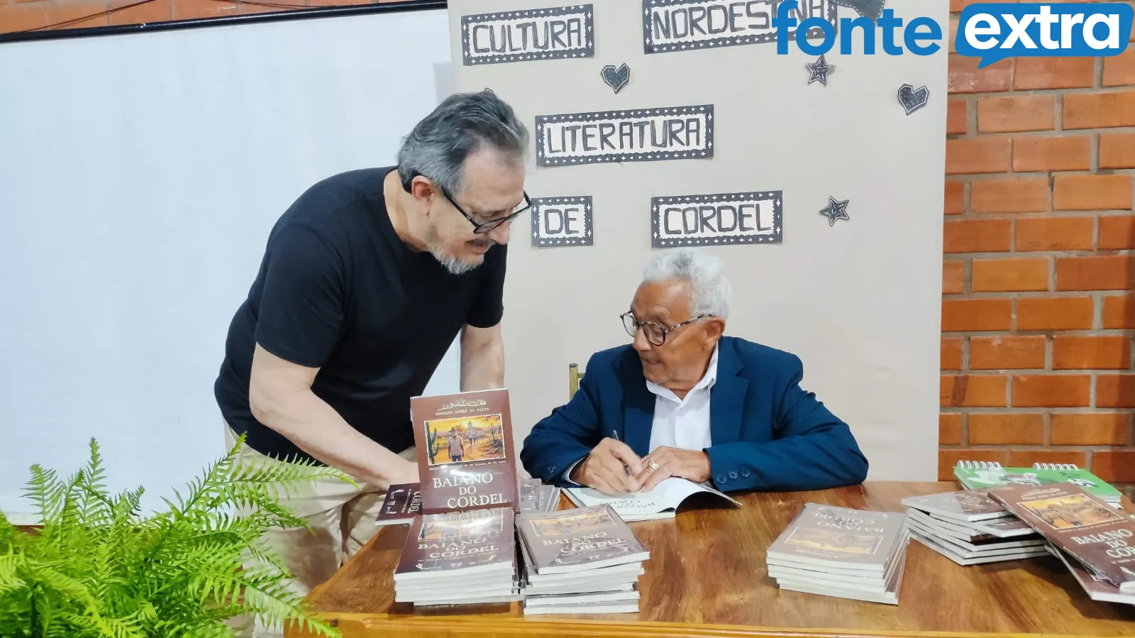 Baiano do Cordel! Comunidade de Diamante celebra com festa e emoção o livro do poeta da casa!