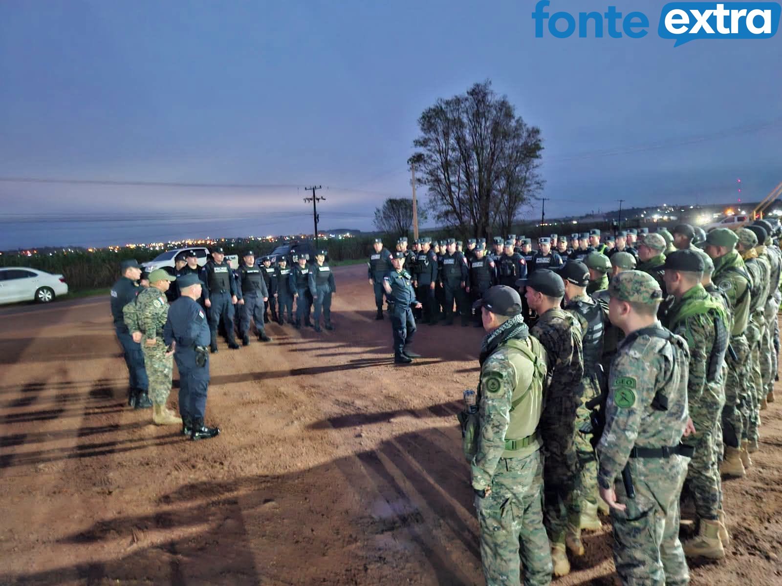 Luta por asfalto: Polícia aciona contingente (vídeo) para acompanhar manifestação na PY07