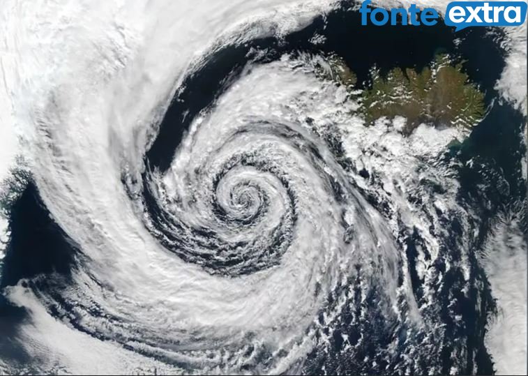 Ciclone bomba avança pelo oceano e coloca estados do Sul sob alerta de tempestades e ventos fortes