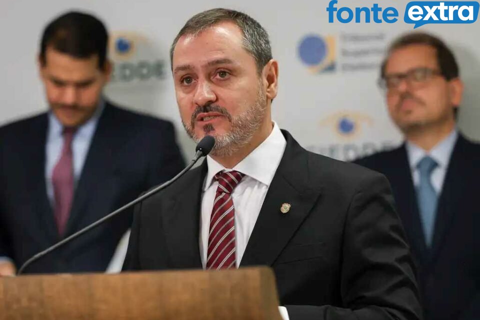 André Mendonça determina afastamento de Andrei Rodrigues da direção-geral da PF