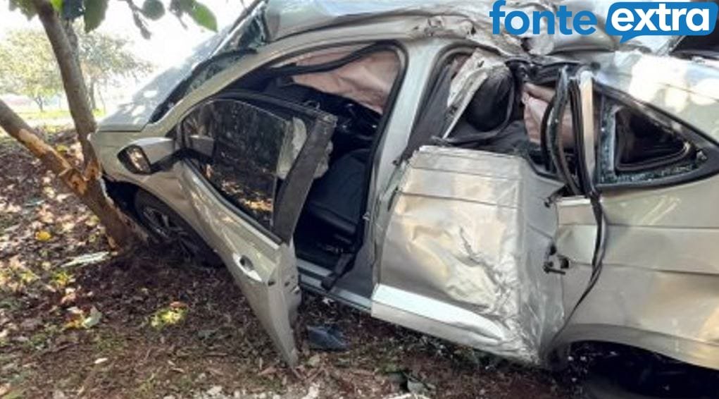 Discussão em bar gera agressão com barra de ferro; acidente destrói carro e tentativa de furto na rede elétrica vira apagão