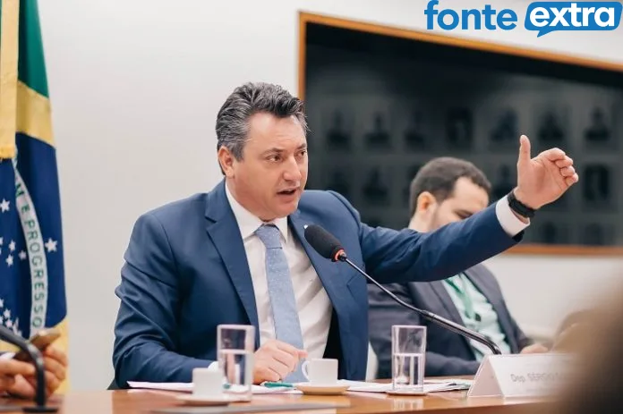 Emedebistas descontentes com distribuição fundão e polarização de recursos nas mãos do presidente