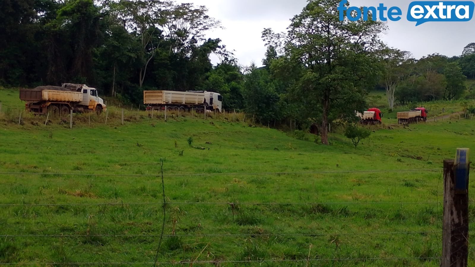 (Vídeo) Asfalto da vergonha entre Santa Helena e Ramilândia: caminhões ficam presos em estrada que o Estado prometeu entregar em 2025