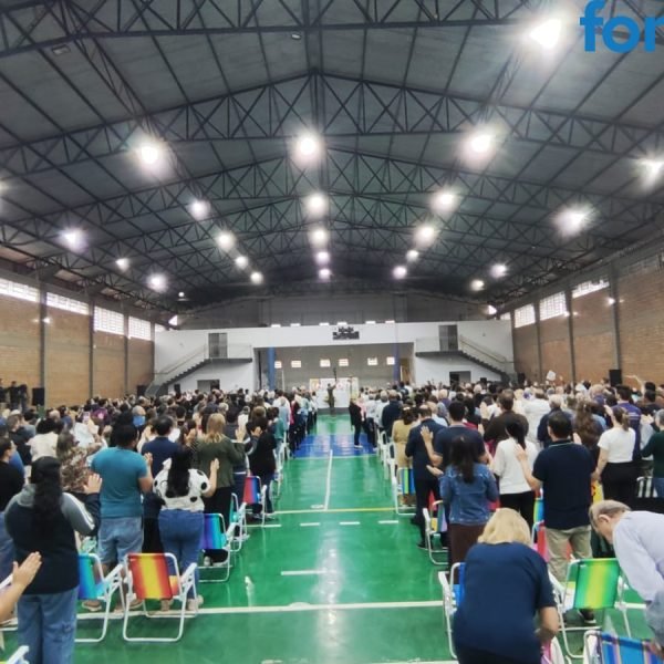 Celebração de Aparecida lota ginásio da Vila Rica em Santa Helena