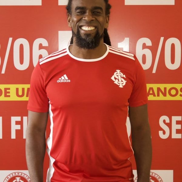 Ex-jogador do Internacional, Tinga, confirma presença no 16º Encontro dos Colorados de São Miguel do Iguaçu (vídeo)