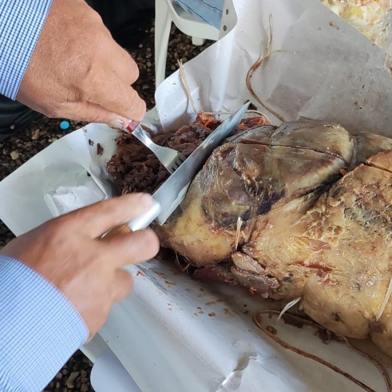 Uma tonelada de costela desossada e recheada na festa de São José das Palmeiras (entrevista)