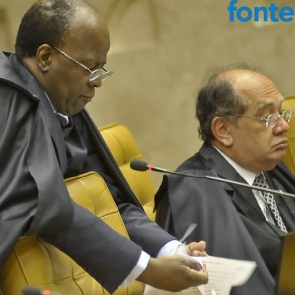 (Vídeo) Joaquim Barbosa para Gilmar Mendes há 16 anos: “Está destruindo a justiça do Brasil”