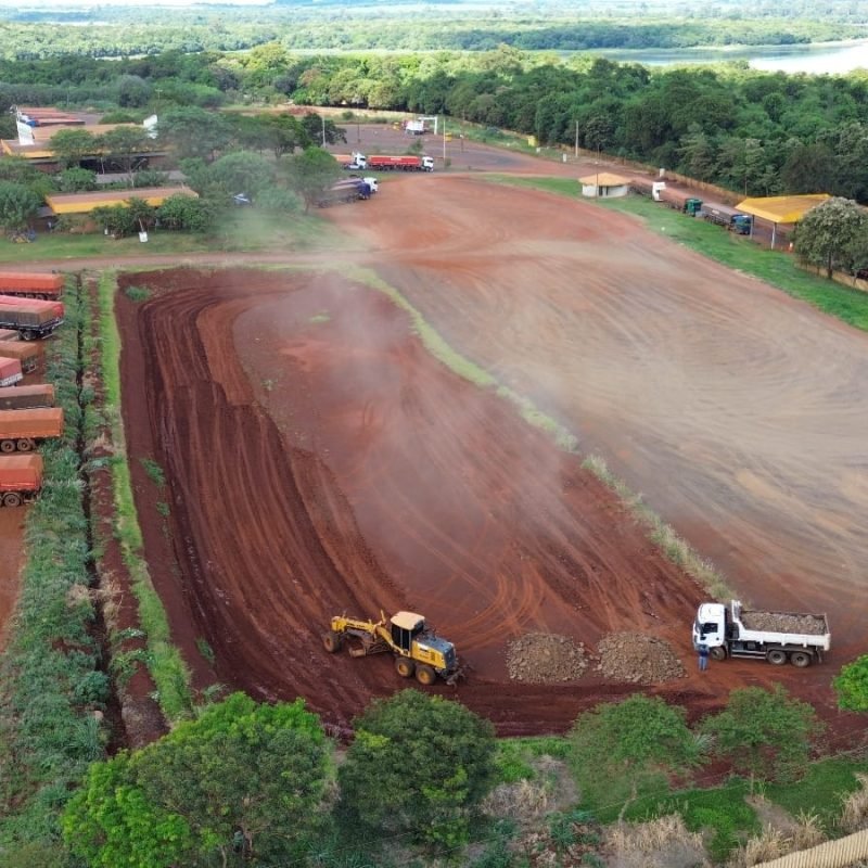 Porto de Santa Helena volta a ter movimento intenso. Prefeitura ampliou estacionamento de caminhões (vídeo)