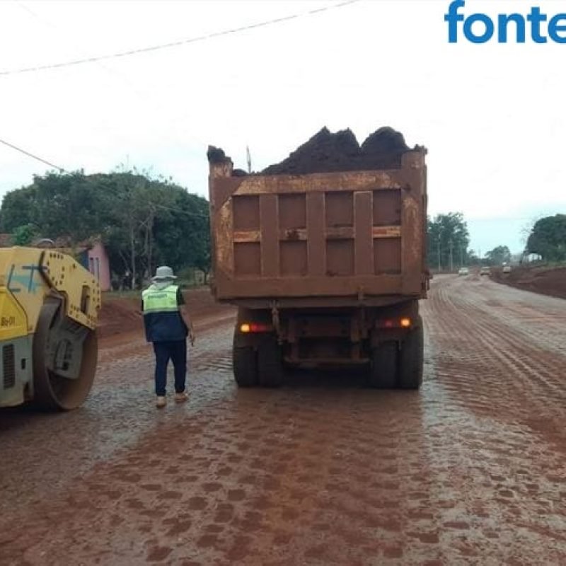 Chegando na reta final asfalto no Paraguai que vai beneficiar diretamente Porto de Santa Helena