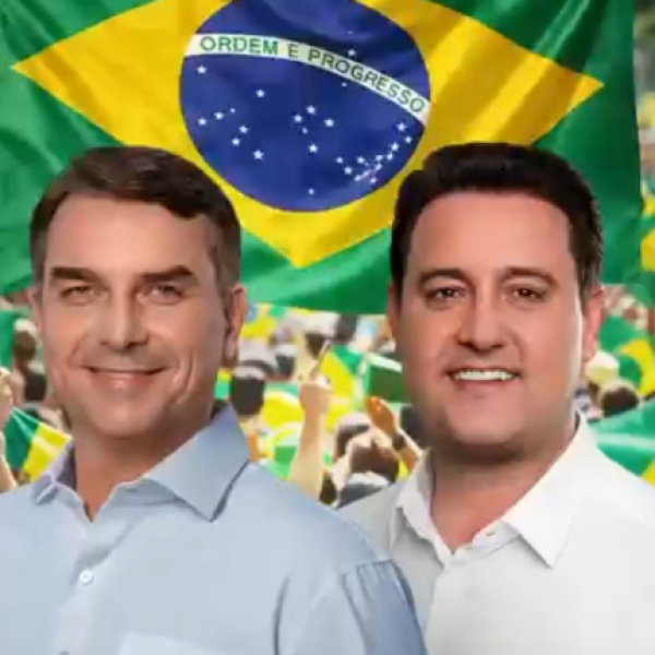Ratinho Junior critica gastos públicos e juros altos ao defender mudança na economia brasileira