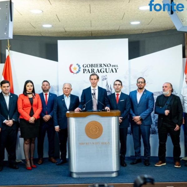 (Vídeo) Grupo brasileiro vai investir US$ 50 milhões no Paraguai e criar empregos para produzir pintinhos no país