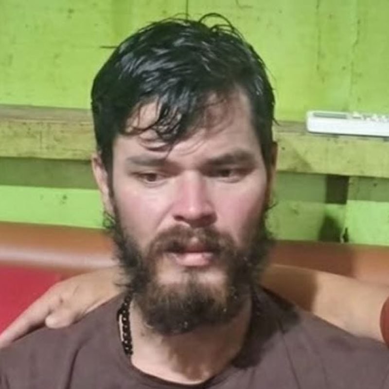 Fotos mostram primeiros momentos de brasileiro junto com a família depois de ser libertado no Paraguai